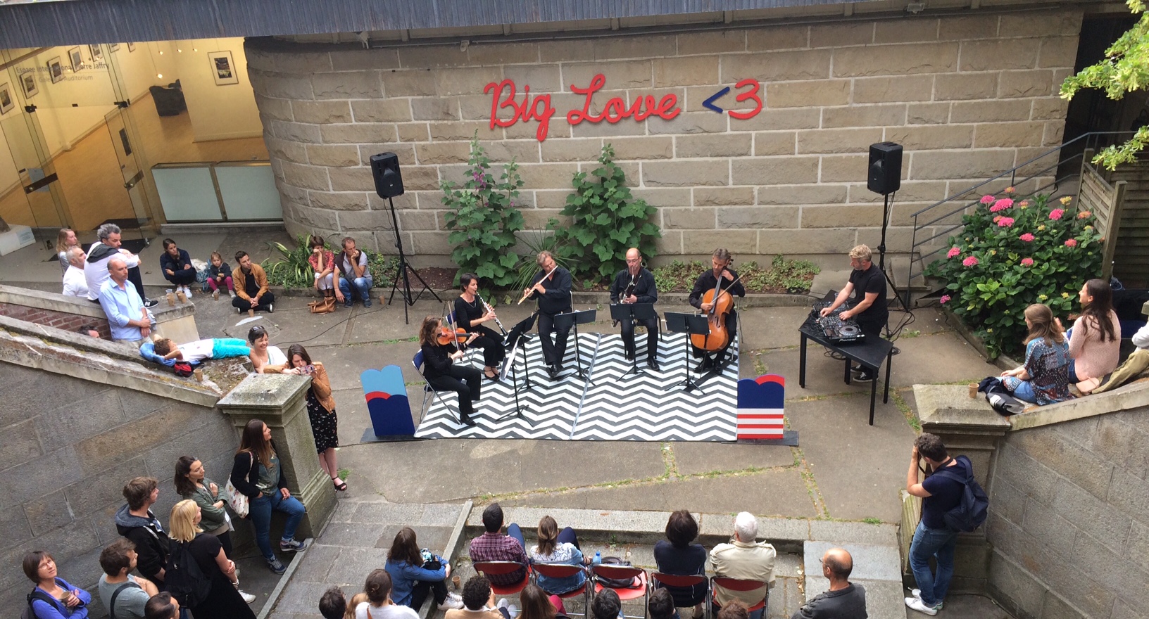 Biglove Festival Cour De L’Institut Musique Concert