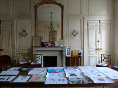 Table De Présentation Au Grand Salon