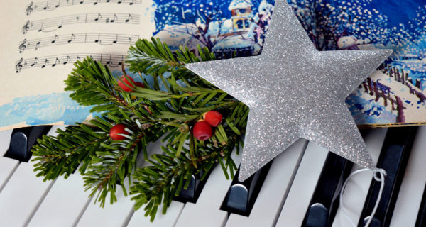 ★ Mardi 12 Décembre ★ Soirée Festive Avec Chants De Noël