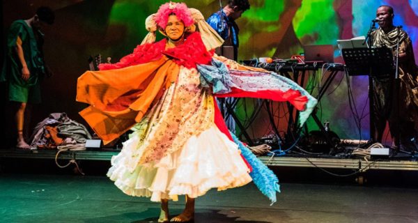 ★ Vendredi 12 Décembre ★ …HOW IN SALTS DESERT IS IT POSSIBLE TO BLOSSOM… And Dance Workshop In English